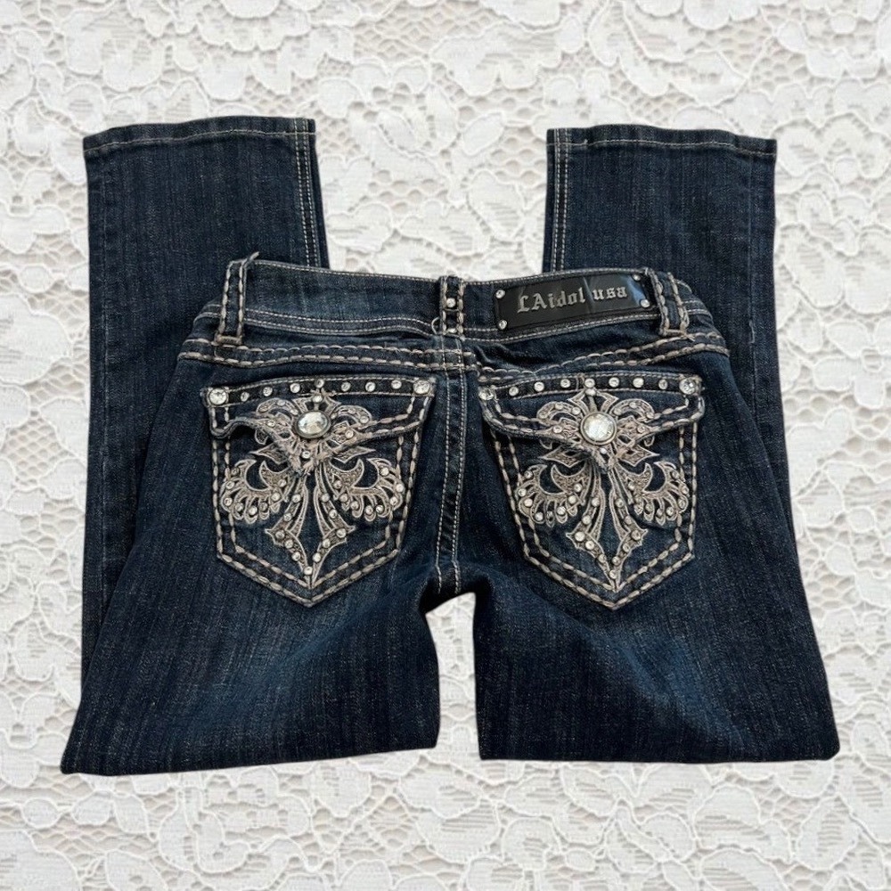 vintage cyber y2k contrast stitch fleur de lis embellished low rise capris